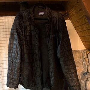Patagonia Men's Quilted Black Puffer Jacket